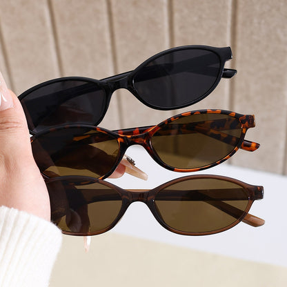 Kleine ovale Sonnenbrille